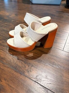 Maurices White Textured Platform Slide Mules with Brown Block Heel